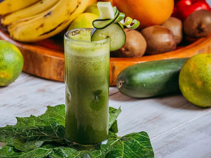 Raw Love Cafe — jugo verde recién prensado y productos frescos